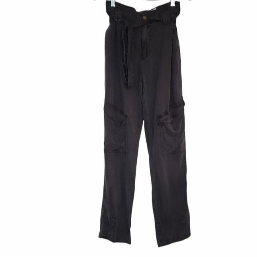 Young Fabulous & Broke Paperbag Waist Cargo‎ pants medium